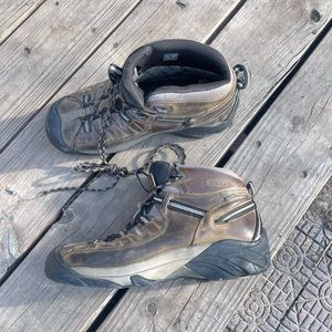 Men’s Keen Work-boots size 10